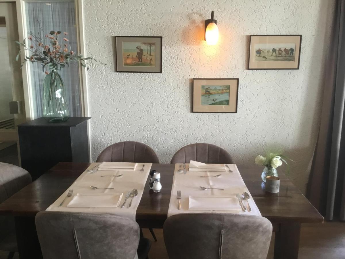 Hotel Steensel Екстер'єр фото