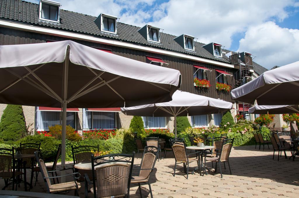 Hotel Steensel Екстер'єр фото