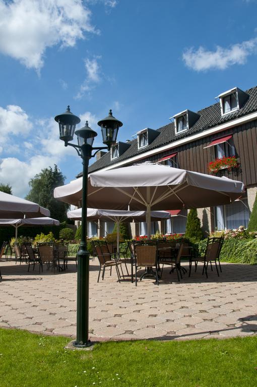 Hotel Steensel Екстер'єр фото